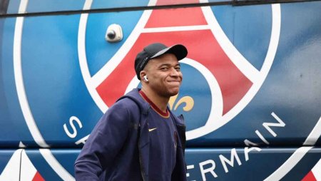 A saída de Kylian Mbappe foi novamente substituída pelo PSG no jogo da Ligue 1